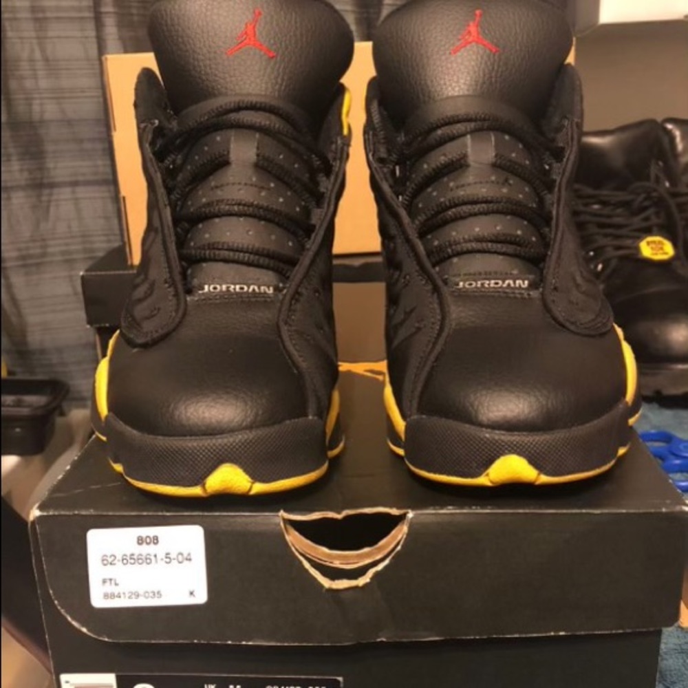 Jordan 13s Carmelo Anthony class of 2002 - Picture 5 of 5